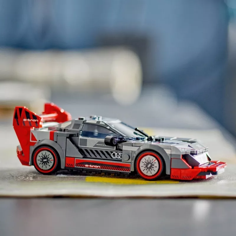 Lego Speed Champions 76921 Audi S1 E-Tron Quattro võidusõiduautode komplekt