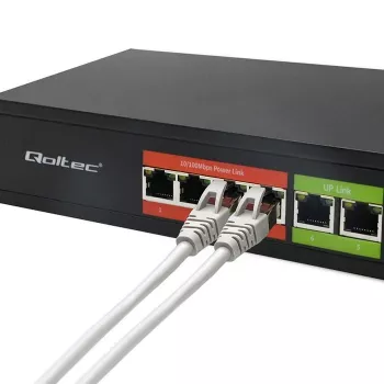 Ethernet PoE lüliti QOLTEC 52289 — 4x RJ45 PoE porti, 2x RJ45 üleslinki, 65W võimsuseelarve