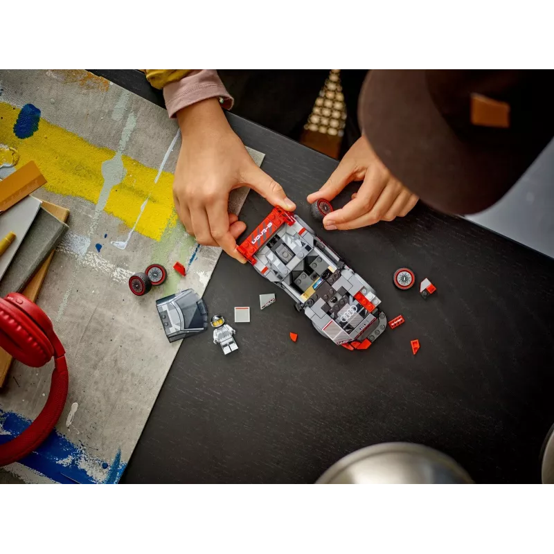 Lego Speed Champions 76921 Audi S1 E-Tron Quattro võidusõiduautode komplekt
