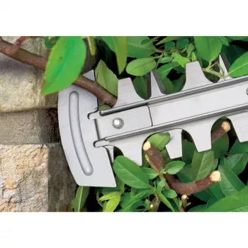 Elektriline hekilõikur Bosch EasyHedgeCut 18-45 — 45 cm topelttera, 18 V aku, 2.3 kg