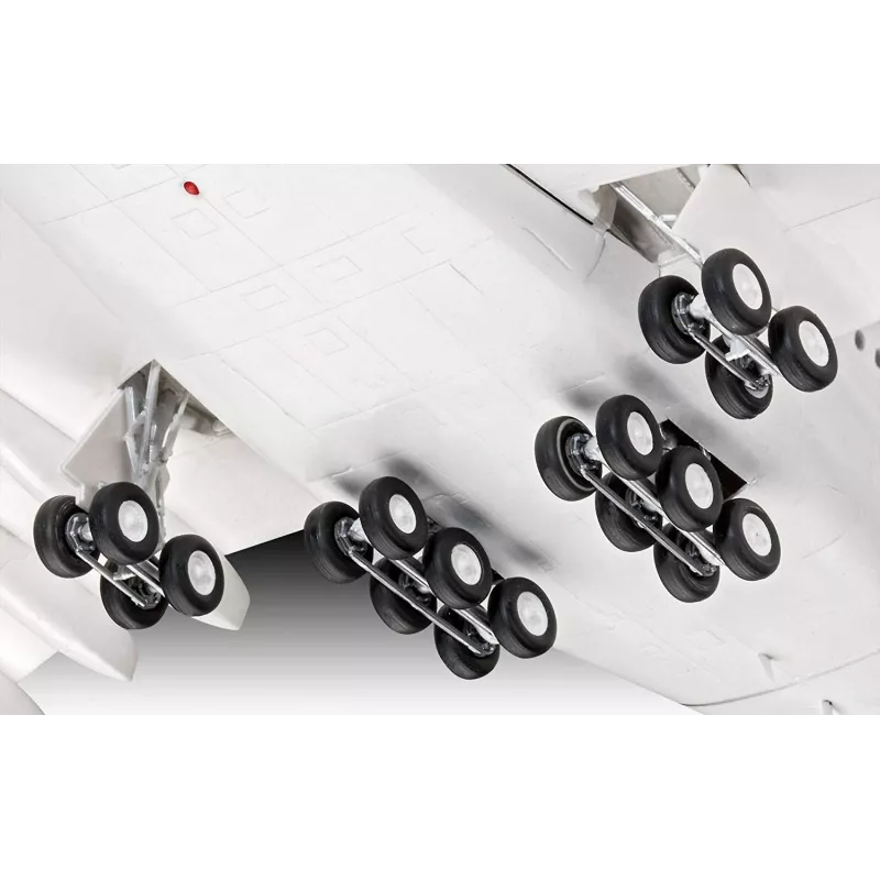 Kokkupandud mudel Revell Airbus A380-800 Lufthansa New Livery
