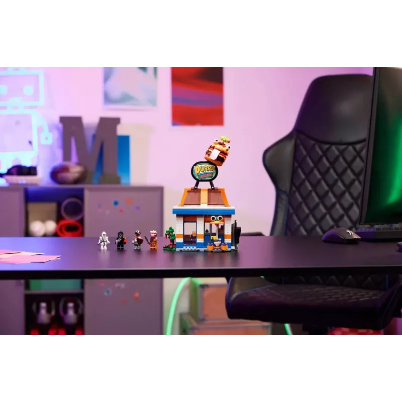 LEGO ehitusmänguasi LEGO FORTNITE 77076 Durrr Burger Restaurant mängukomplekt — 546 detaili, 4 minifiguuri, 270×180×90 mm