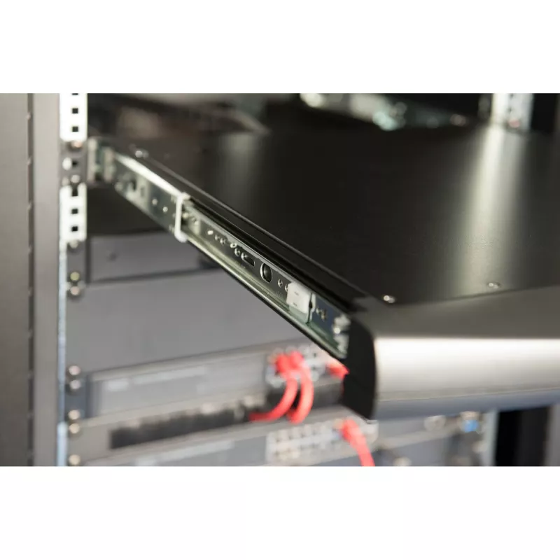 KVM-konsool Digitus 19 tolli HD LCD 16-pordiga VGA saksa klaviatuur