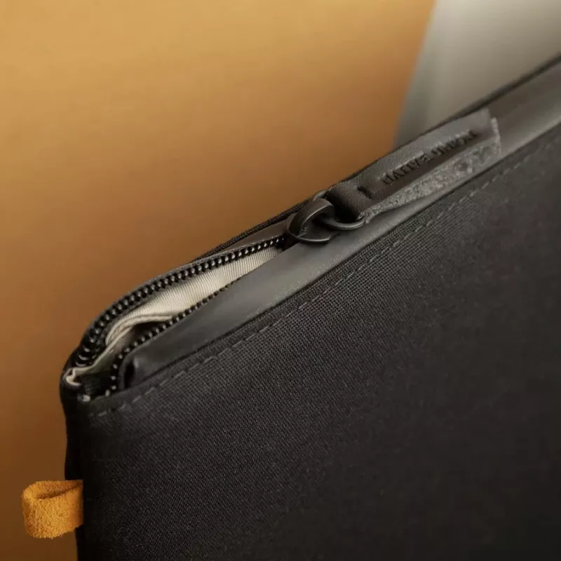 Ümbris Native Union W.F.A Sleeve MacBook 14-tollisele, ühevärviline