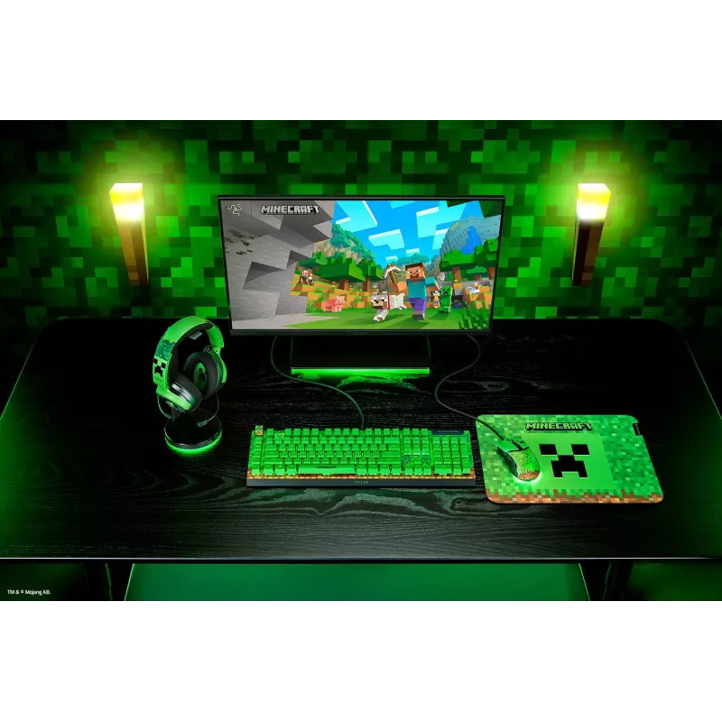 Juhtmega mänguri peakomplekt Razer Kraken V4 X — supra-auraalne, 20–20000 Hz, 1,8 m kaabel, 310 g, must/roheline