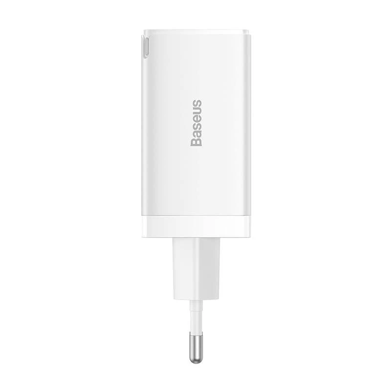 Seinakallija Baseus GaN5 Pro 65W — USB + 2×USB-C (QC3.0, PD3.0) koos 1 m USB-C kaabliga, valge