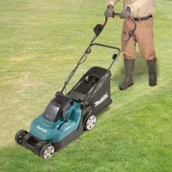 Makita DLM382PM2 - Muruniiduk - Juhtmeta - 18 V - 4 Ah - 2 akut - 3700 p/min - 38 cm - 16,9 kg
