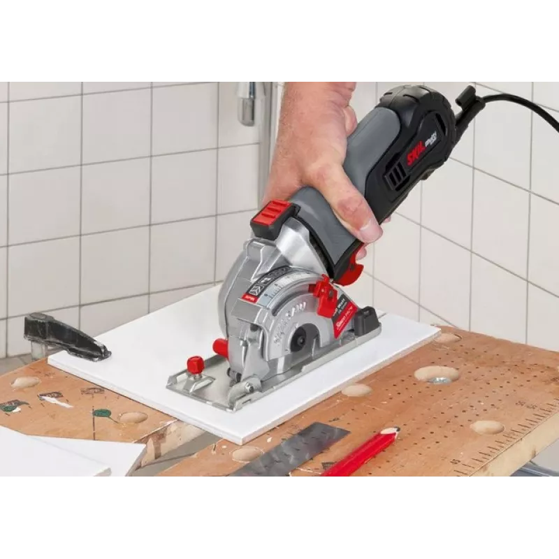 Skil F0155330AA kaasaskantav ketassaag must, hall 6000 p/min 600 W