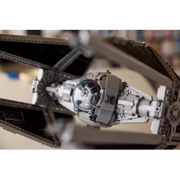 LEGO Star Wars Tie Interceptor mudel 75382 — üksikasjalik tähtvõitleja ehitus, 1931 tükki, 18+