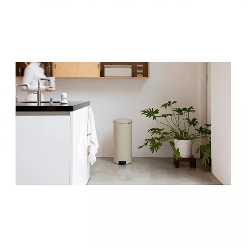 Brabantia NewIcon 30 L ümmargune beež prügikast