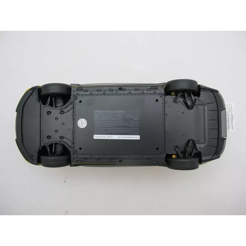 Klassikalise auto mudel Xiaomi BHR08KQGL kokkupandud 1:18 mõõtkavas — 284×110×82,5 mm