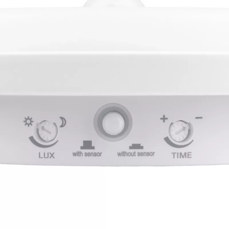 PIR-anduriga LED-lamp MACLEAN MCE525 W — väljas kasutatav liikumisanduriga LED-valgusti