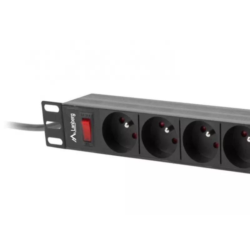 Toitejaotusseade LANBERG PDU-09E-0300-BK — 9x Type E pistikupesa, 16 A, 220–250 V, 3 m kaabel, 1U rack, 19 tolli
