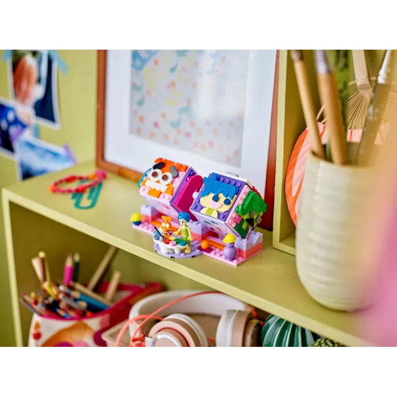 Ehitusmänguasi LEGO Disney Pixar Inside Out 2 Meeleolukuubikud komplekt 43248