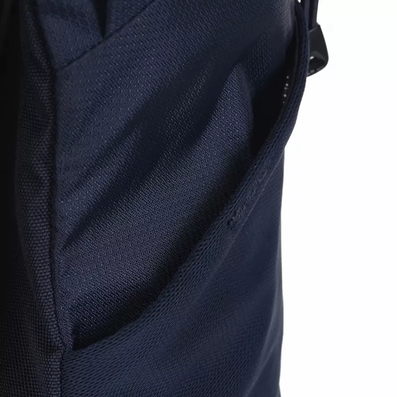 Seljakott DEUTER AC Life 16 — 16 L tumesinine, sisemine raam, 560×280×190 mm, 870 g, unisex