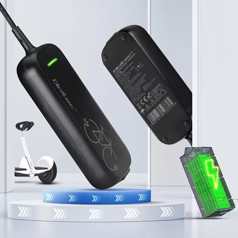 Ebike laadija QOLTEC 50332 — 36V/42V väljund, 2A, 5,5×2,1 mm pistik