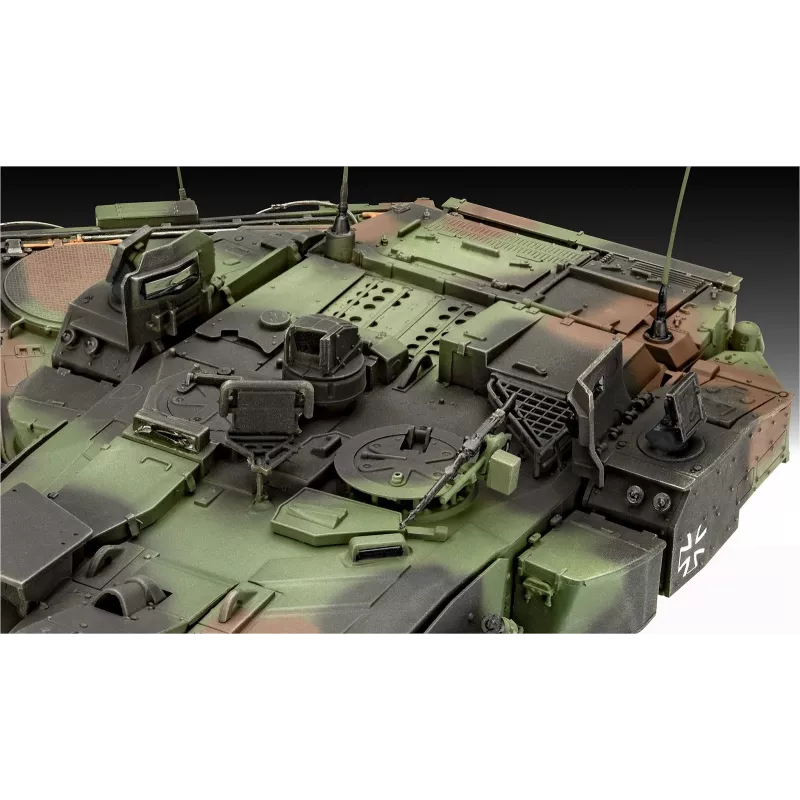 Plastikmudel REVELL Leopard 2A7A1 tanki sõjaväekomplekt (mõõtkava pole määratud)