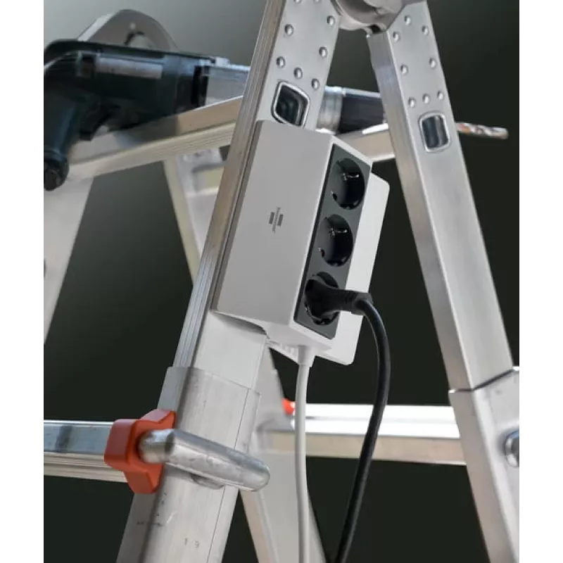 Brennenstuhl 1150070, 3 m, 3 vahelduvvooluväljundit, siseruumidesse, IP20, antratsiit, valge, 16 A