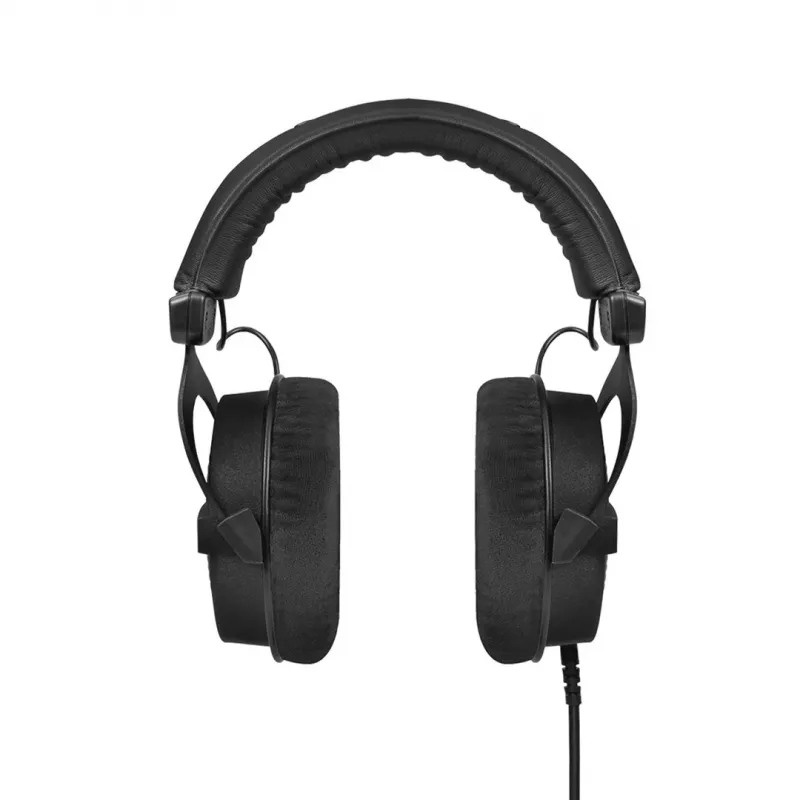 Stuudiokõrvaklapid Beyerdynamic DT 990 PRO – juhtmega, suletud, ümberkõrvased, 250 Ω, 3 m kaabel, must