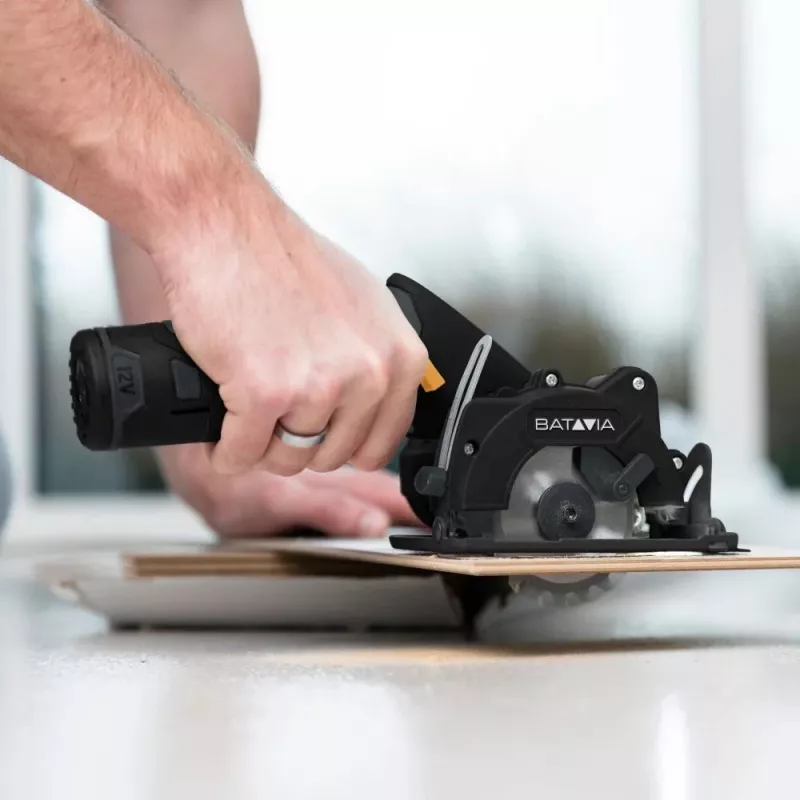 Batavia B.V. | 12V juhtmeta ketassaag 85 mm - Fixxpack 2.0 komplekt (sisaldab 2,0 Ah akut ja USB-C laadimiskaablit)