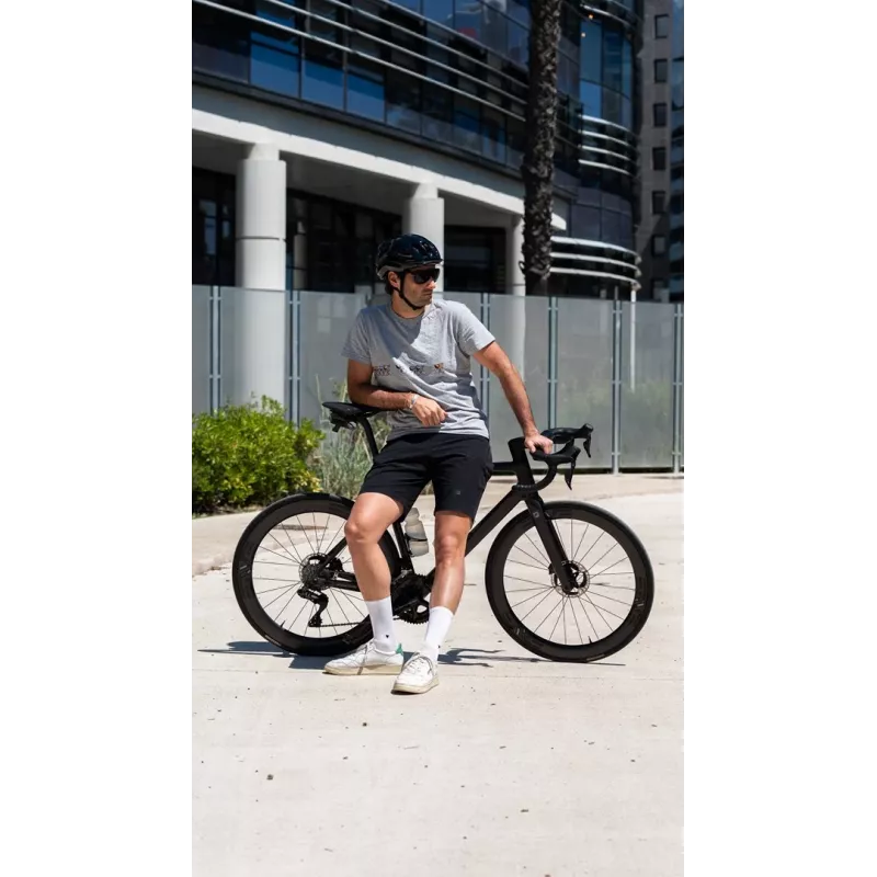 Jalgrattakiiver HJC CROSSER Must suurus L — kerge vastupidav jalgrattakiiver