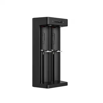 XTAR kahepesaline Li-ioon akulaadija 18650 elementidele, USB-C sisend, 2 pesa, must, LED-indikaatorid