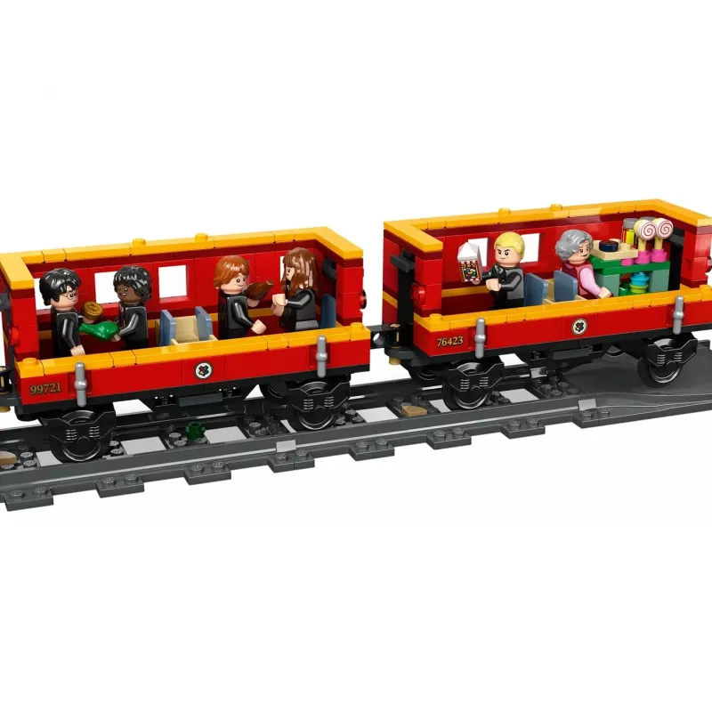LEGO HARRY POTTER 76423 Hogwartsi Ekspress ja Hogsmeade’i jaam