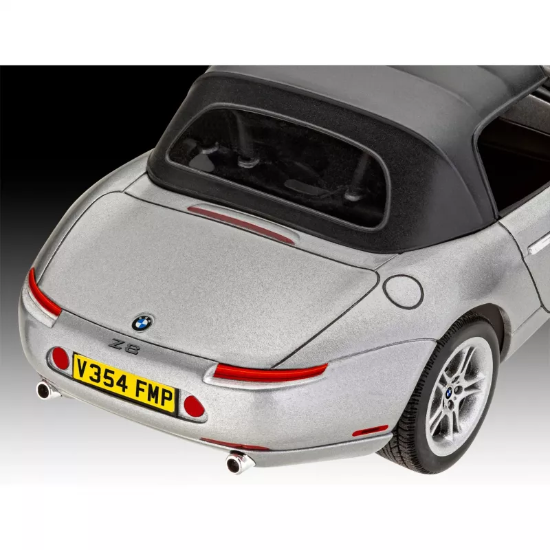 Mudelauto REVELL BMW Z8 1:24 survevalukomplekt, kokkupandud mudel väljapanekuks