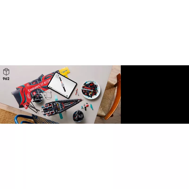 LEGO TECHNIC 42174 Emirates Team uus Zealand AC75 Yacht
