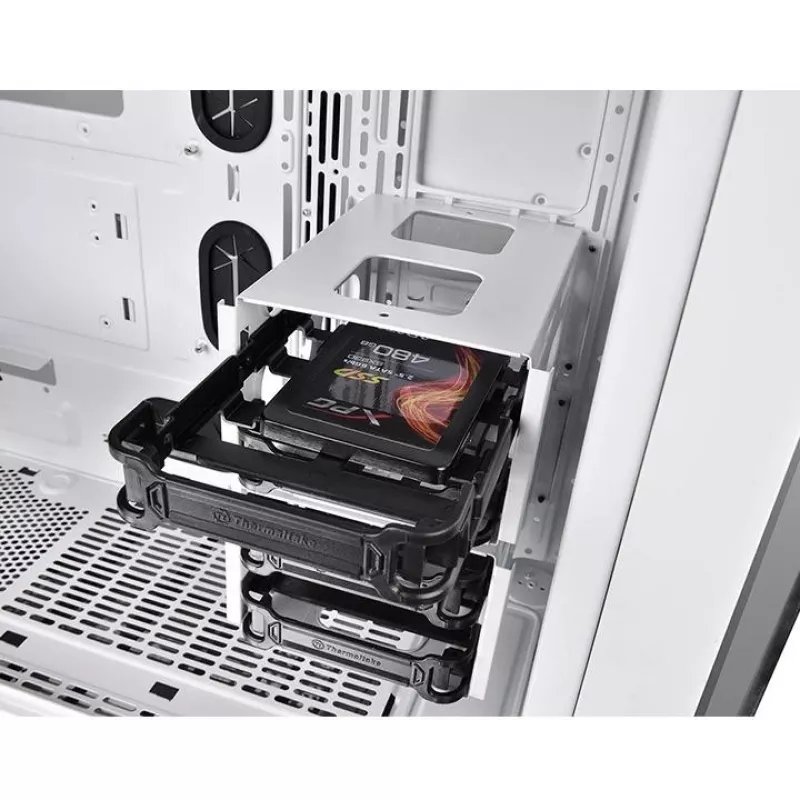 Case View 71 Riing Karastatud Klaasiga E-ATX Täistorn - Lumivalge
