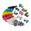LEGO Classic Creative Vehicles Värviliste Mudelautode Komplekt Poltseiautoga ja 11023 Classic Roheline Alusplaat 32x32 Naastuga Ehitusmuru