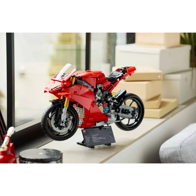 LEGO TECHNIC 42202 Ducati Panigale V4 S mootorratas