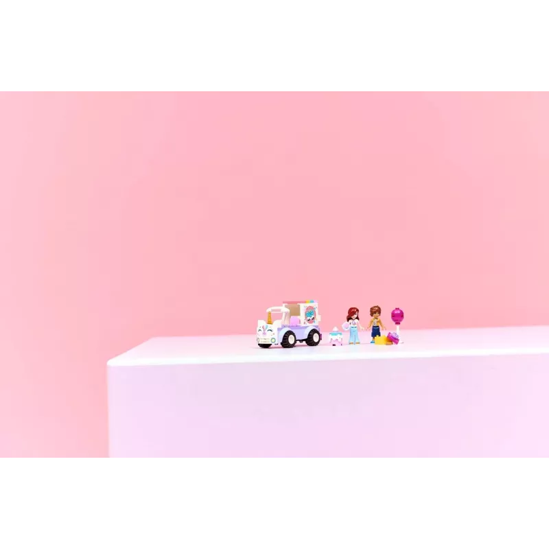 LEGO FRIENDS 42675 Ükssarviku koogiveoauto