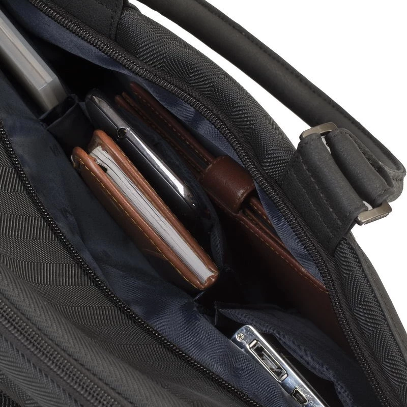 Kohver Rivacase 8135 39,6 cm (15,6-tolline) Must