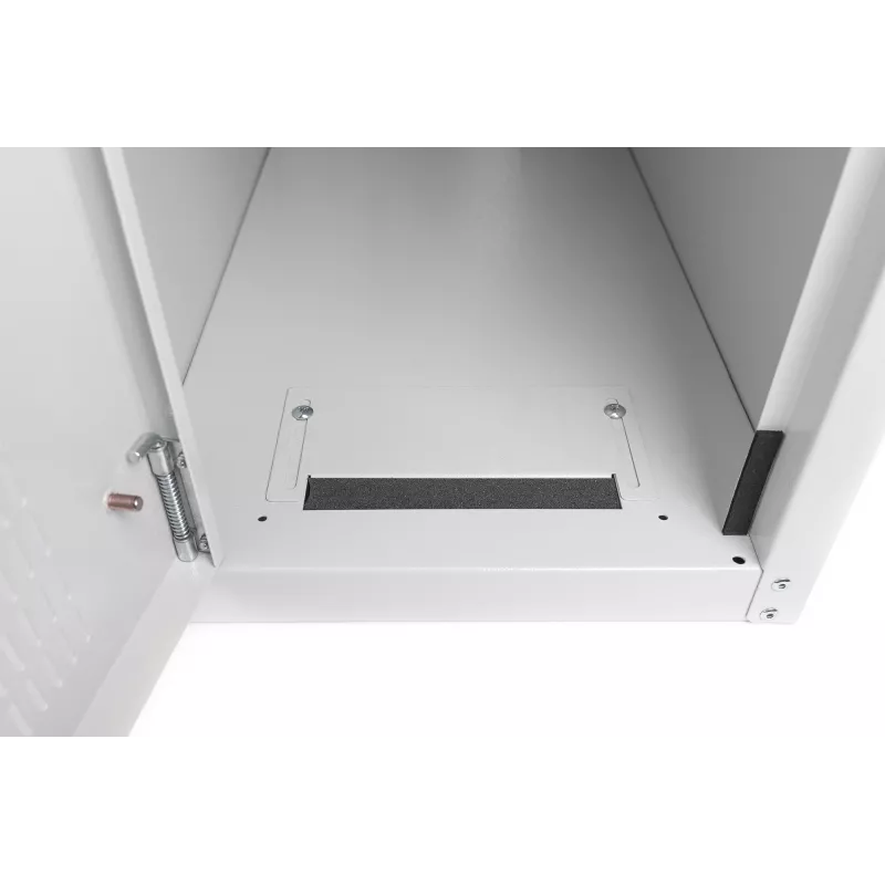 Digitus arvutikorpus klaasuksega, ratastel, lukustatav, ventilatsiooniavadega
