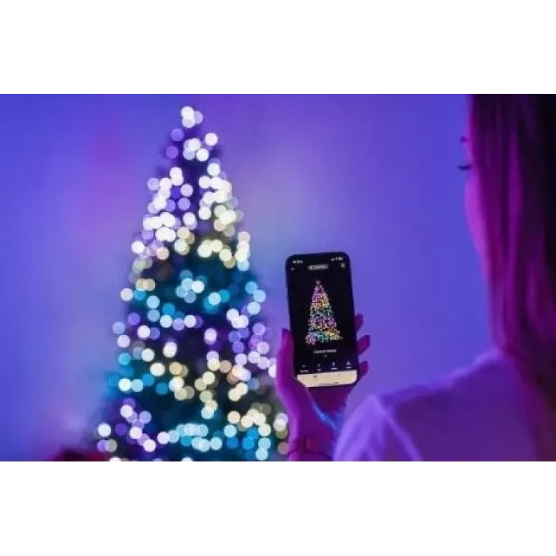 Eelvalgustatud jõulupuu Twinkly Regal Tree 1,50 m — 270 RGB LED-i, Wi‑Fi ja Bluetooth, IP20, 36 W, roheline juhe