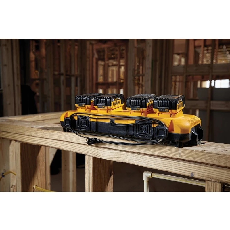 Akulaadija DeWALT DCB104-QW