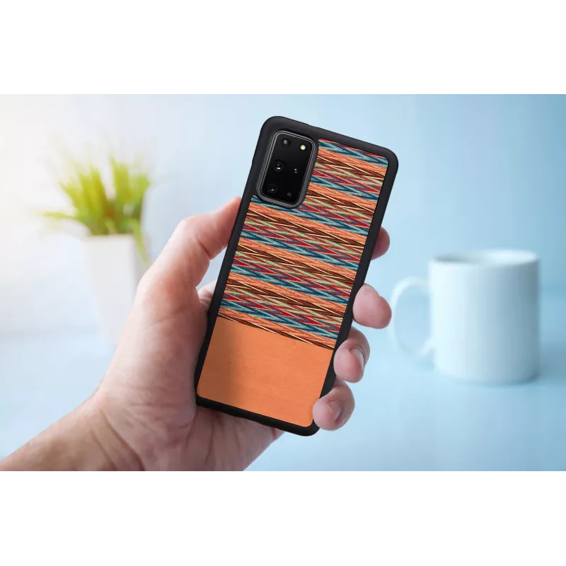 man and wood telefonikohver Samsung Galaxy S20+ jaoks — pruun ruudumuster musta äärisega