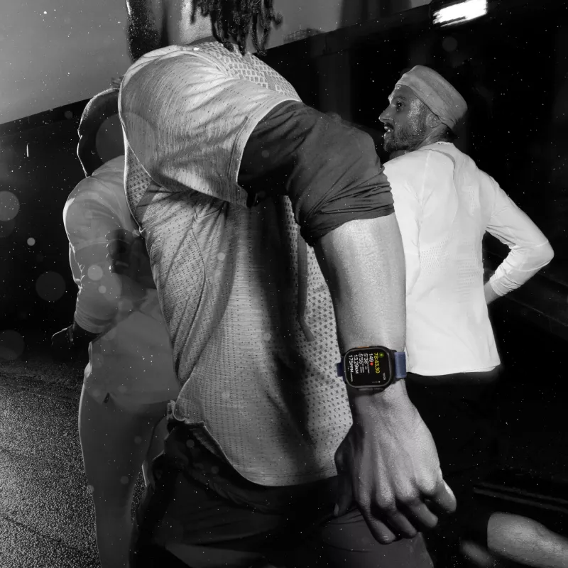 APPLE Watch Ultra 2 GPS + Cellular 49mm musta titaanist korpusega ja tumerohelise Alpine Loop - suur rihmaga