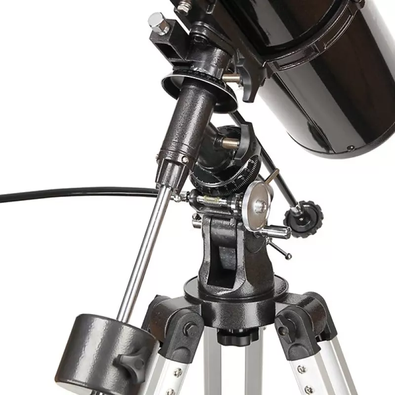 Refraktorteleskoop Skywatcher BK 1309 EQ2 — 130 mm ava, 900 mm fookuskaugus