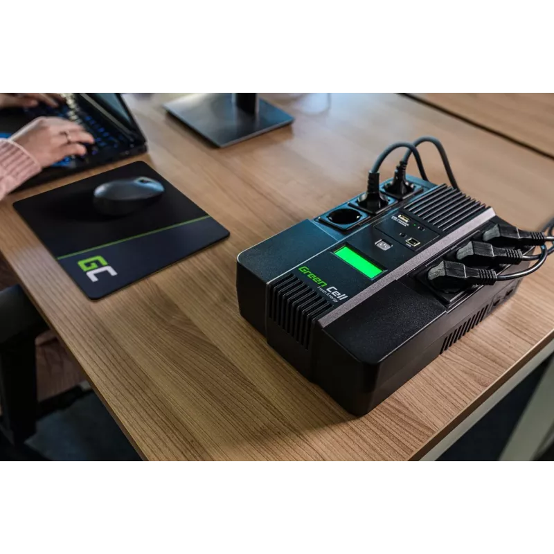 Green Cell AiO 800VA LCD katkematu toiteallikas (UPS) Line-Interactive 0.8 kVA 480 W 6 AC-pistikupesa
