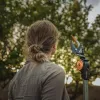 Oksakäärid Fiskars UPX82 Alasi — käsitsi oksalõikur puitunud varte jaoks, must/sinine/hall