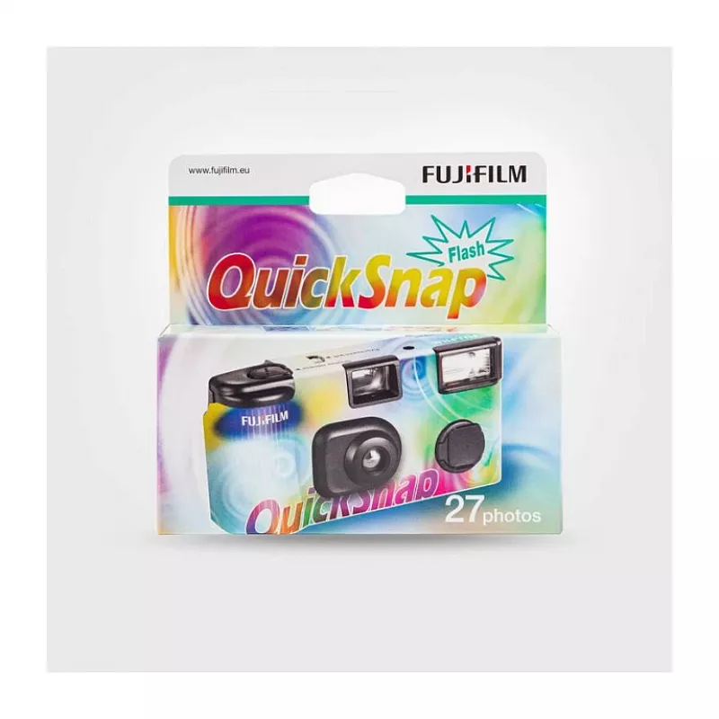 Ühekordne filmikaamera Fujifilm Quicksnap Flash — 135 mm (32 mm fookuskaugus), 1/100 s katik, sisseehitatud välklamp, Must