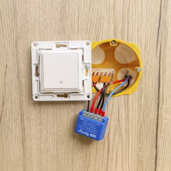 Nutikas lüliti Shelly 1 Mini Gen4 1P juhtmevaba 110–240 V 50–60 Hz 1,2 W Bluetooth Wi‑Fi ZigBee 34×16×29 mm