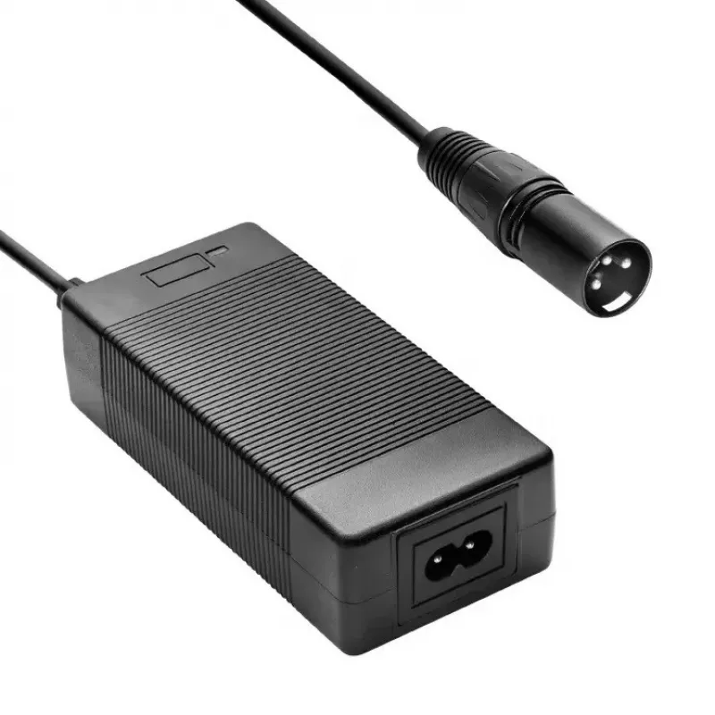 Akyga AK-EV-01 elektrijalgratta akulaadija 24 V akudele, 29,4 V / 2 A, 60 W, XLR-pistik