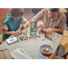 LEGO Marvel komplekt 76324 Spider-Man vs. Oscorp ehitusmänguasi, 808 detaili, 8 minifiguuri, vanusele 10+