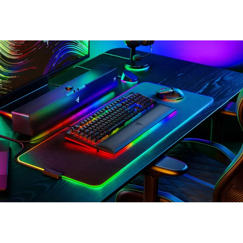 RAZER BlackWidow V4 Pro klaviatuur rohelise lülitiga - USA paigutus