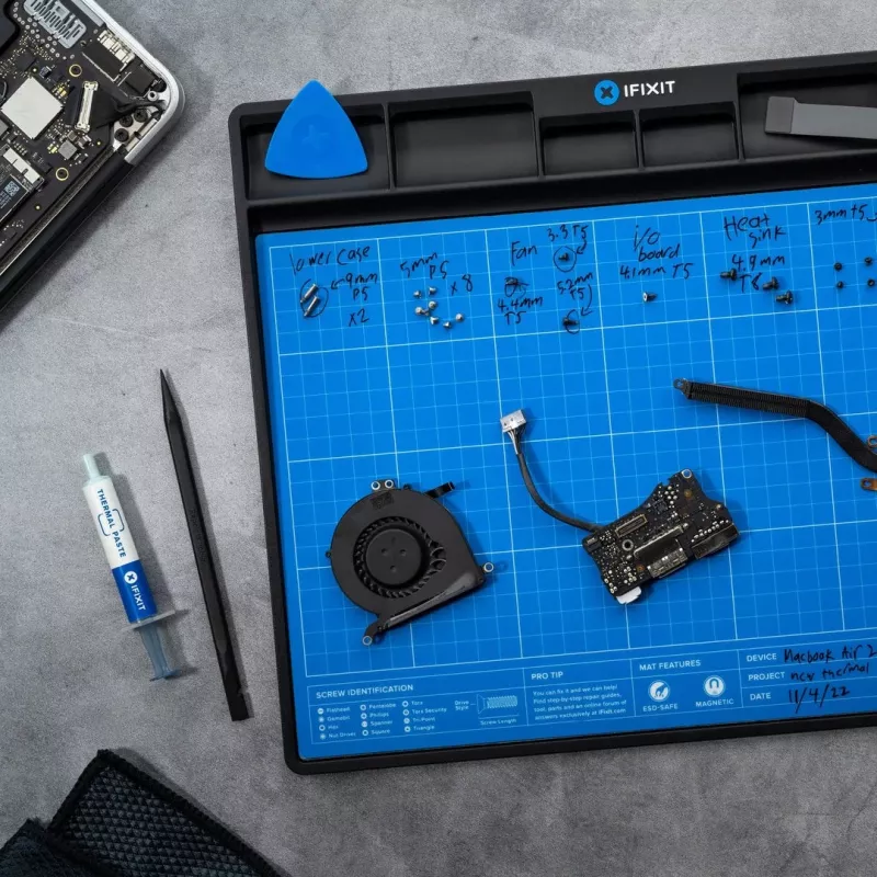 Magnetmatt iFixit FixMat 1 300x250 mm koos pastakaga
