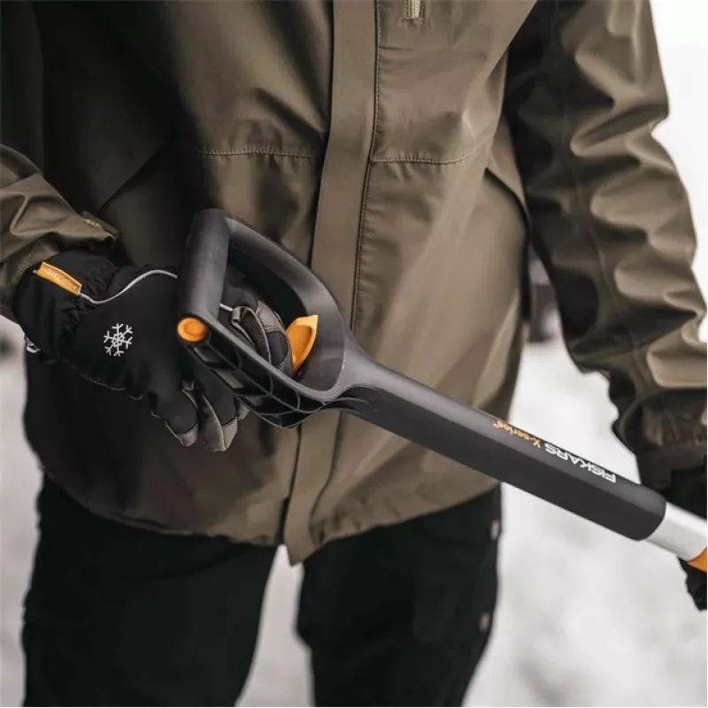 Fiskars Auto lumelabidas teleskoopvarrega X-SERIES