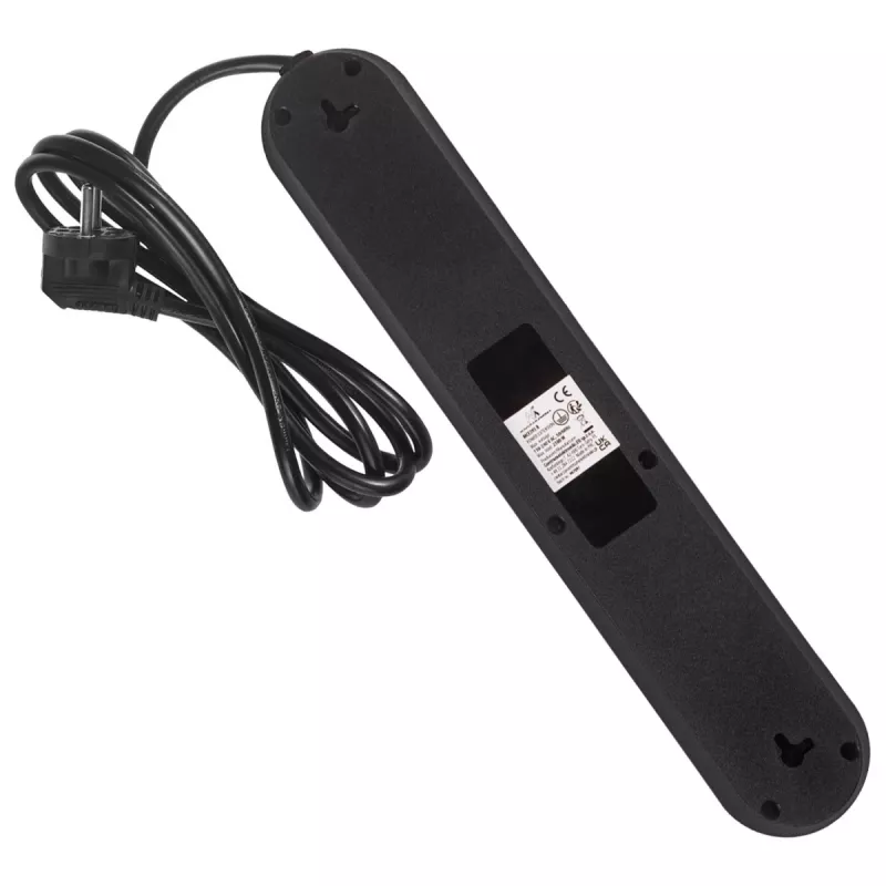 Pistikupesa MACLEAN MCE395 B — 5 pistikupesa, 3×USB, 110–240V AC, 2.1A USB, 2500W, 1.5 m kaabel, must